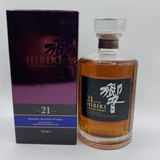 Hibiki 21 years old Suntory Whisky Blend Japanese