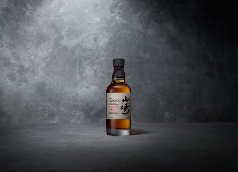 yamazaki-25yo-mizunara-single-malt-japanese-whisky